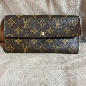 Louis Vuitton Portefeuille Sarah Brown Monogram Long Wallet